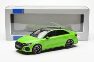 Audi RS3 8Y Sedan Grøn MCG 1:18 MCG18449 Metal — billede 6 af 6