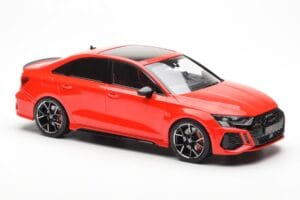 Audi RS3 8Y Sedan Rød MCG 1:18 MCG18451 Metal — billede 4 af 6