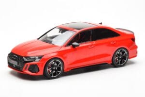 Audi RS3 8Y Sedan Rød MCG 1:18 MCG18451