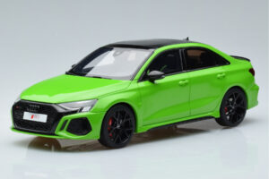 Audi RS3 8Y Sedan Grøn GT Spirit 1:18