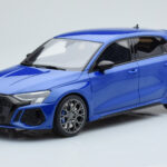 Audi RS3 8Y Sportback Performance Edition Nagaro Blå GT Spirit 1:18
