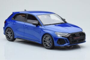 Audi RS3 8Y Sportback Performance Edition Nagaro Blå GT Spirit 1:18 GT884 Resin — billede 3 af 5