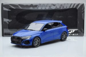 Audi RS3 8Y Sportback Performance Edition Nagaro Blå GT Spirit 1:18 GT884 Resin — billede 5 af 5