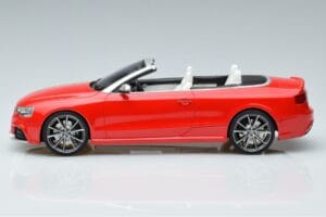 Audi RS5 B8 Cabriolet Rød GT Spirit 1:18 GT724 Resin — billede 3 af 5