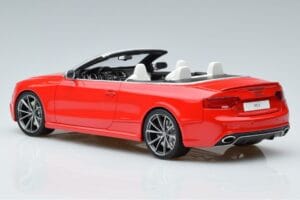 Audi RS5 B8 Cabriolet Rød GT Spirit 1:18 GT724 Resin — billede 4 af 5