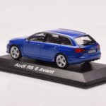 Audi RS6 C6 Sepang Blå Minichamps 1:43 - image 3 of 4