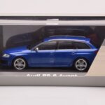 Audi RS6 C6 Sepang Blå Minichamps 1:43 - image 4 of 4