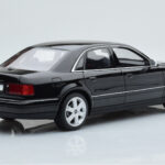 Audi S8 D2 Sort Otto 1:18 - image 2 of 6