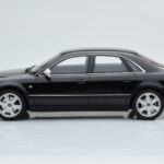 Audi S8 D2 Sort Otto 1:18 - image 3 of 6