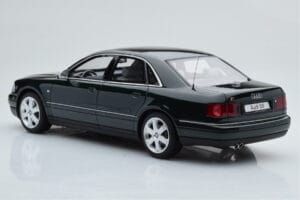 Audi S8 D2 Grøn Otto 1:18 OT916 Resin — billede 5 af 6