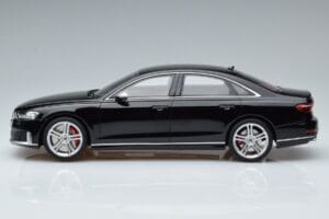 Audi S8 D5 Mythos Sort Asia Edition GT Spirit 1:18 CLDC019 Resin — billede 3 af 6