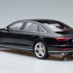 Audi S8 D5 Mythos Sort Asia Edition GT Spirit 1:18 CLDC019 Resin - image 5 of 6