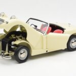 Austin-Healey Sprite Mk I Open Old English Hvid Kyosho 1:18 08953EW - image 2 of 8