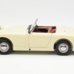 Austin-Healey Sprite Mk I Open Old English Hvid Kyosho 1:18 08953EW - image 4 of 8