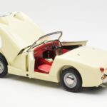 Austin-Healey Sprite Mk I Open Old English Hvid Kyosho 1:18 08953EW - image 5 of 8
