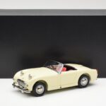 Austin-Healey Sprite Mk I Open Old English Hvid Kyosho 1:18 08953EW - image 8 of 8