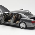 Bentley Flying Spur W12 Granite Grå Kyosho 1:18 08891GN - image 5 of 8