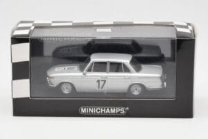 BMW 2000 Ti #17 J. Ickx / C. van Ophem Winners 24 Hours of Spa 1966 Minichamps 1:43 400662517 Metal — billede 4 af 4
