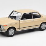 BMW 2002 Ti E10 Sahara Beige Kyosho 1:18 08541BG