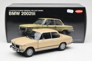 BMW 2002 Ti E10 Sahara Beige Kyosho 1:18 08541BG Metal — billede 8 af 8