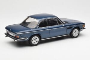 BMW 3.0 CSi E9 Blå Metallic AUTOart 1:18 70672 Metal — billede 3 af 8