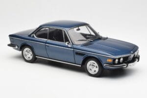BMW 3.0 CSi E9 Blå Metallic AUTOart 1:18 70672 Metal — billede 6 af 8