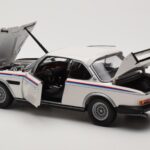 BMW 3.0 CSL E9 Hvid Heritage Edition Minichamps 1:18 - image 5 of 8