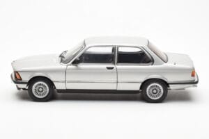 BMW 323i E21 Aspen Sølv AUTOart 1:18 80430433552 Metal — billede 4 af 8