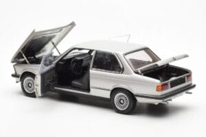 BMW 323i E21 Aspen Sølv AUTOart 1:18 80430433552 Metal — billede 5 af 8