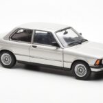 BMW 323i E21 Aspen Sølv AUTOart 1:18 - image 6 of 8