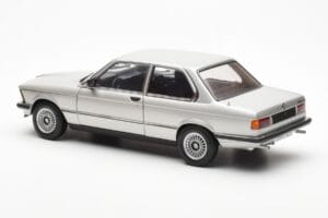BMW 323i E21 Aspen Sølv AUTOart 1:18 80430433552 Metal — billede 7 af 8