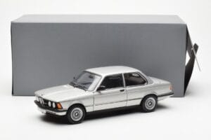 BMW 323i E21 Aspen Sølv AUTOart 1:18 80430433552 Metal — billede 8 af 8