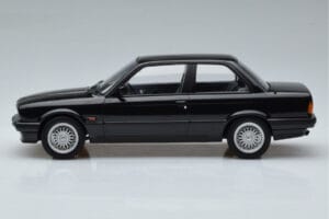 BMW 325i E30 Sort Norev 1:18 183203 Metal — billede 3 af 6