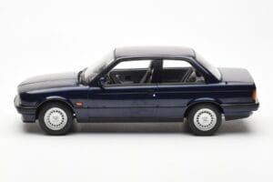 BMW 325i E30 Blå Metallic Norev 1:18 183201 Metal — billede 3 af 6