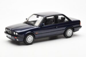 BMW 325i E30 Blå Metallic Norev 1:18