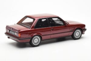 BMW 325i E30 Bordeaux Metallic Otto 1:18 OT102 Resin — billede 2 af 6