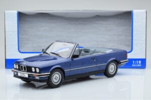 BMW 325i E30 Cabriolet Blå MCG 1:18 MCG18381 Metal — billede 5 af 5