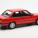 BMW 325i E30 Rød Norev 1:18 - image 2 of 6