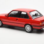 BMW 325i E30 Rød Norev 1:18 - image 5 of 6