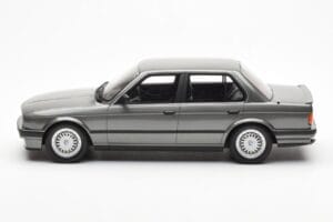 BMW 325i E30 Sedan Dolphin Grå Otto 1:18 OT819 Resin — billede 3 af 6