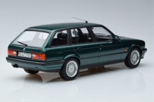 BMW 325i E30 Touring Grøn Metallic Norev 1:18 183219 Metal — billede 2 af 6
