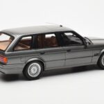 BMW 325i E30 Touring Grå Otto 1:18 - image 2 of 6
