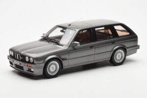 BMW 325i E30 Touring Grå Otto 1:18 OT929