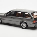 BMW 325i E30 Touring Grå Otto 1:18 - image 5 of 6