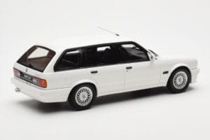 BMW 325i E30 Touring M Package Hvid Otto 1:18 OT238 Resin — billede 2 af 5