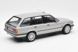 BMW 325i E30 Touring Sølv Norev 1:18 183216 Metal — billede 2 af 6
