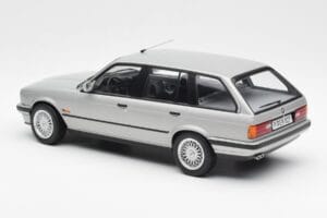 BMW 325i E30 Touring Sølv Norev 1:18 183216 Metal — billede 5 af 6