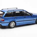 BMW 328i E36 Touring M Package Blå Otto 1:18 - image 2 of 6