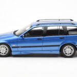 BMW 328i E36 Touring M Package Blå Otto 1:18 - image 3 of 6