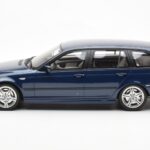 BMW 330i E46 Touring Blå Otto 1:18 - image 3 of 6
